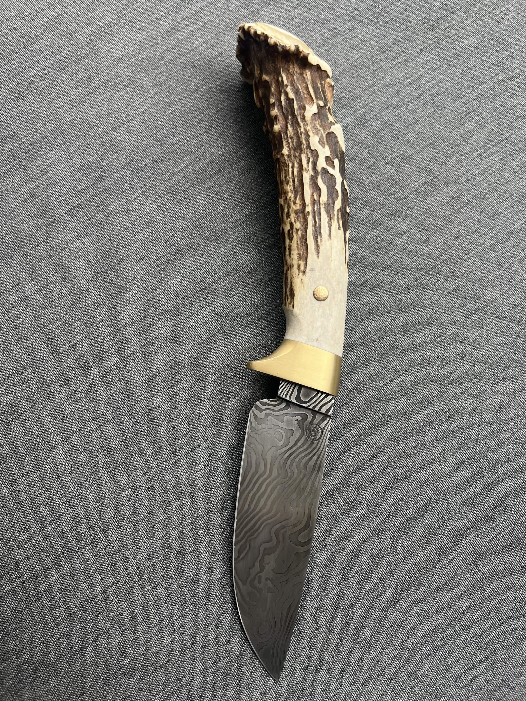 Hunting Knife — view 1